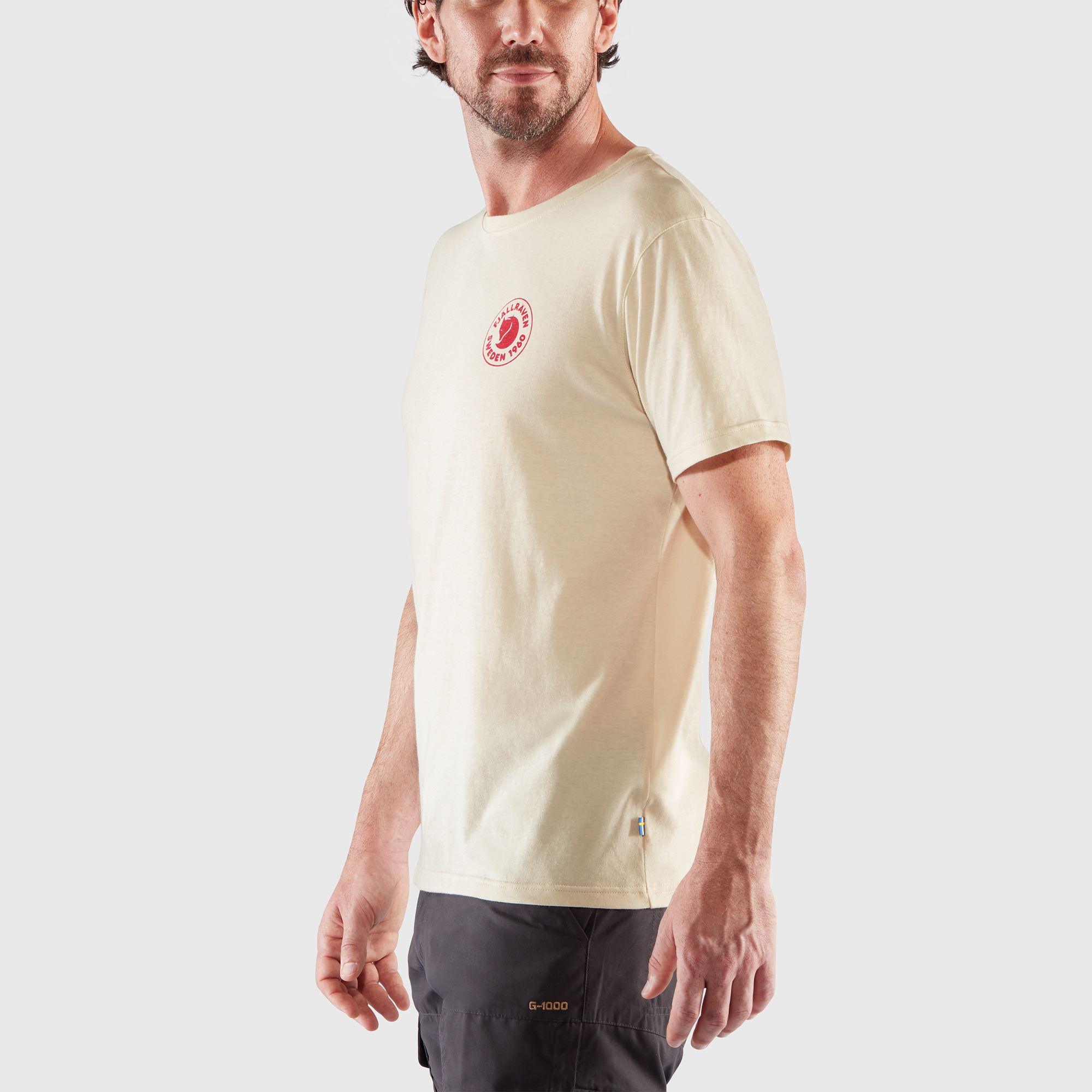 Fjällräven-1960-Logo-T-Shirt-M-87313-Modelansicht-3