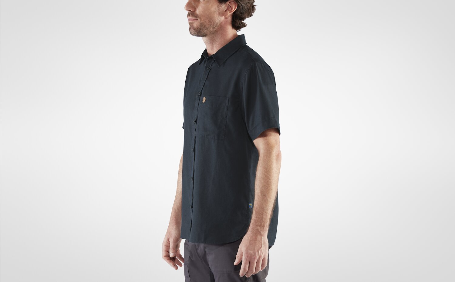 Fjällräven Övik Travel Shirt SS M Liveansicht seitlich