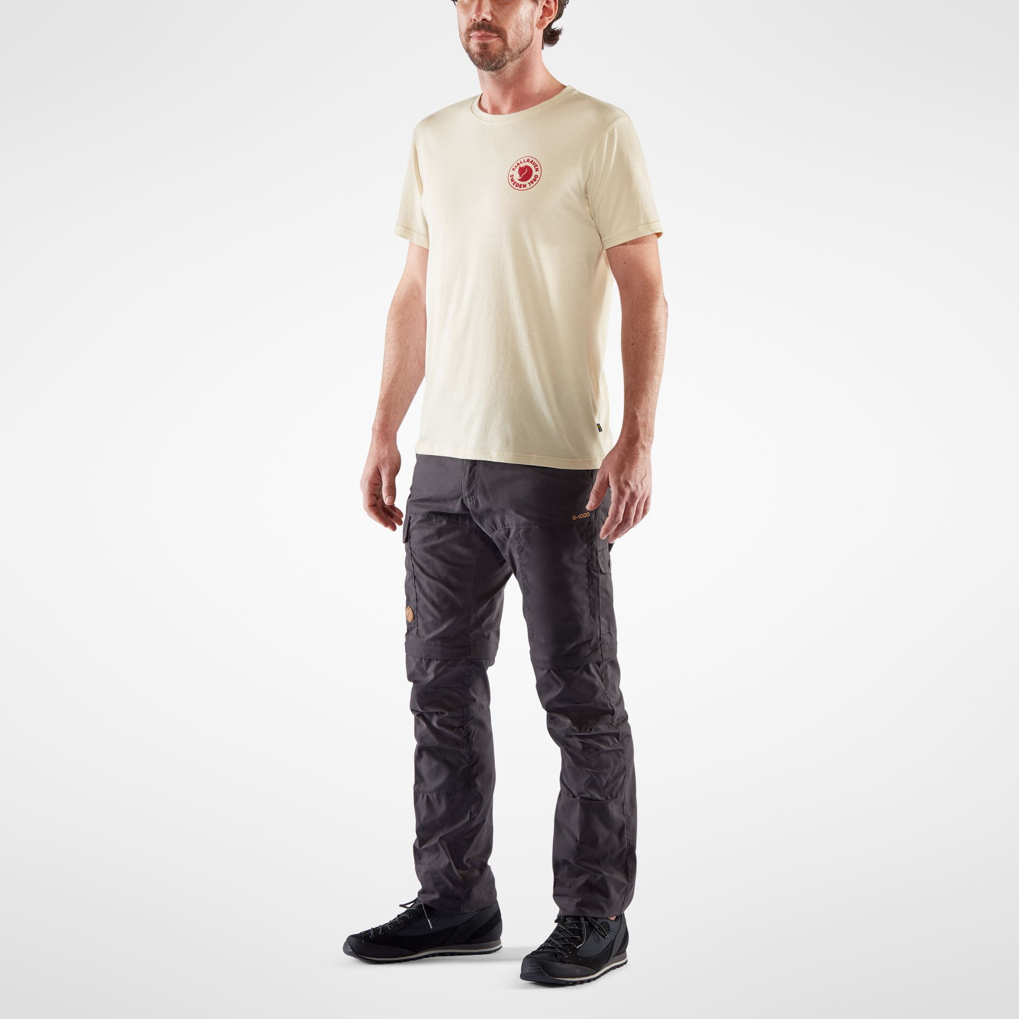 Fjällräven-1960-Logo-T-Shirt-M-87313-Modelansicht-1