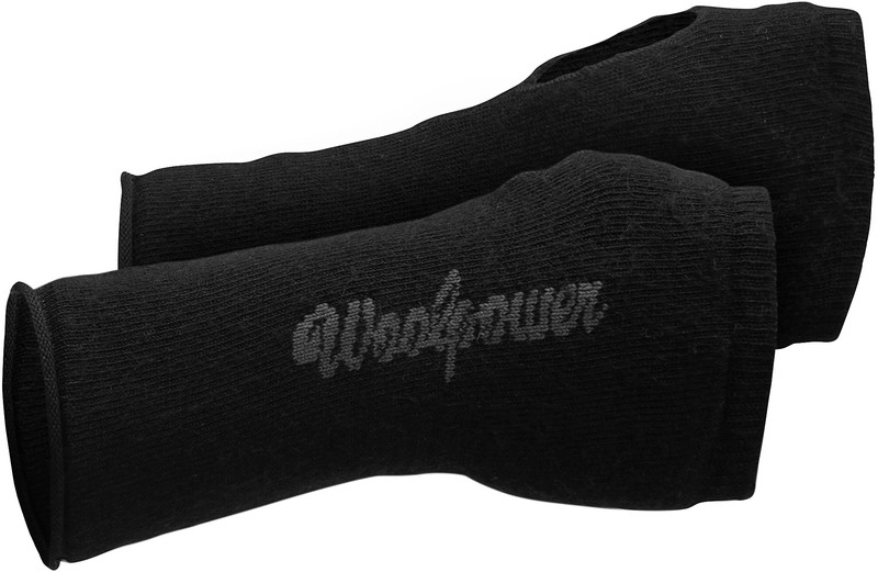 Woolpower-Wrist-Gaiter-9672-Black-Vorderansicht